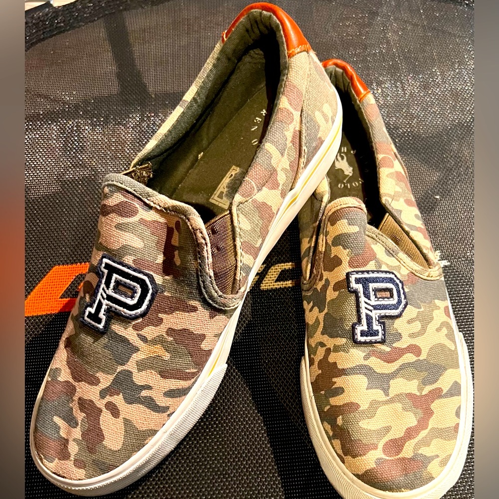 Size 7, Big Boys Polo Ralph Lauren Camo Green Slip-On Sneaker
